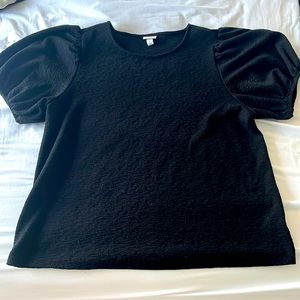 Black puff sleeve T-shirt